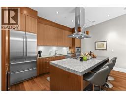 2780 Highgrove Place, West Vancouver, BC V7S0A4 Photo 4