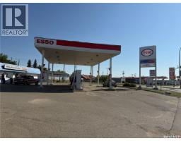 300 Saskatchewan Drive W, Melfort, SK S0E1A0 Photo 3