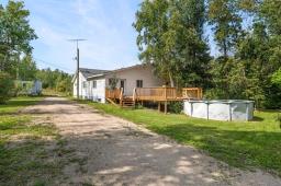 Eat in kitchen - 112082 59 Highway, Victoria Beach, MB X0X0X0 Photo 2