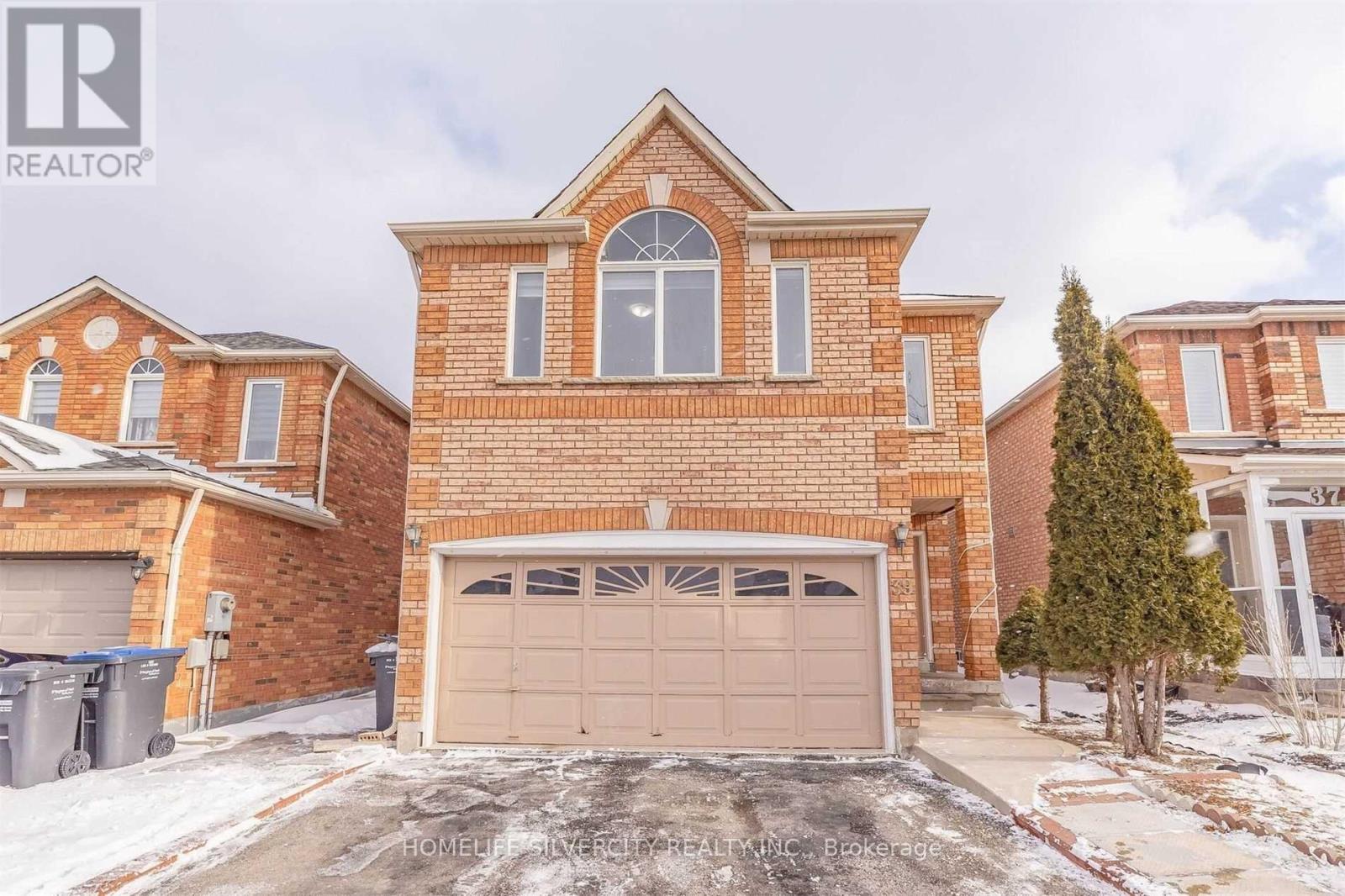 39 Summerdale Crescent