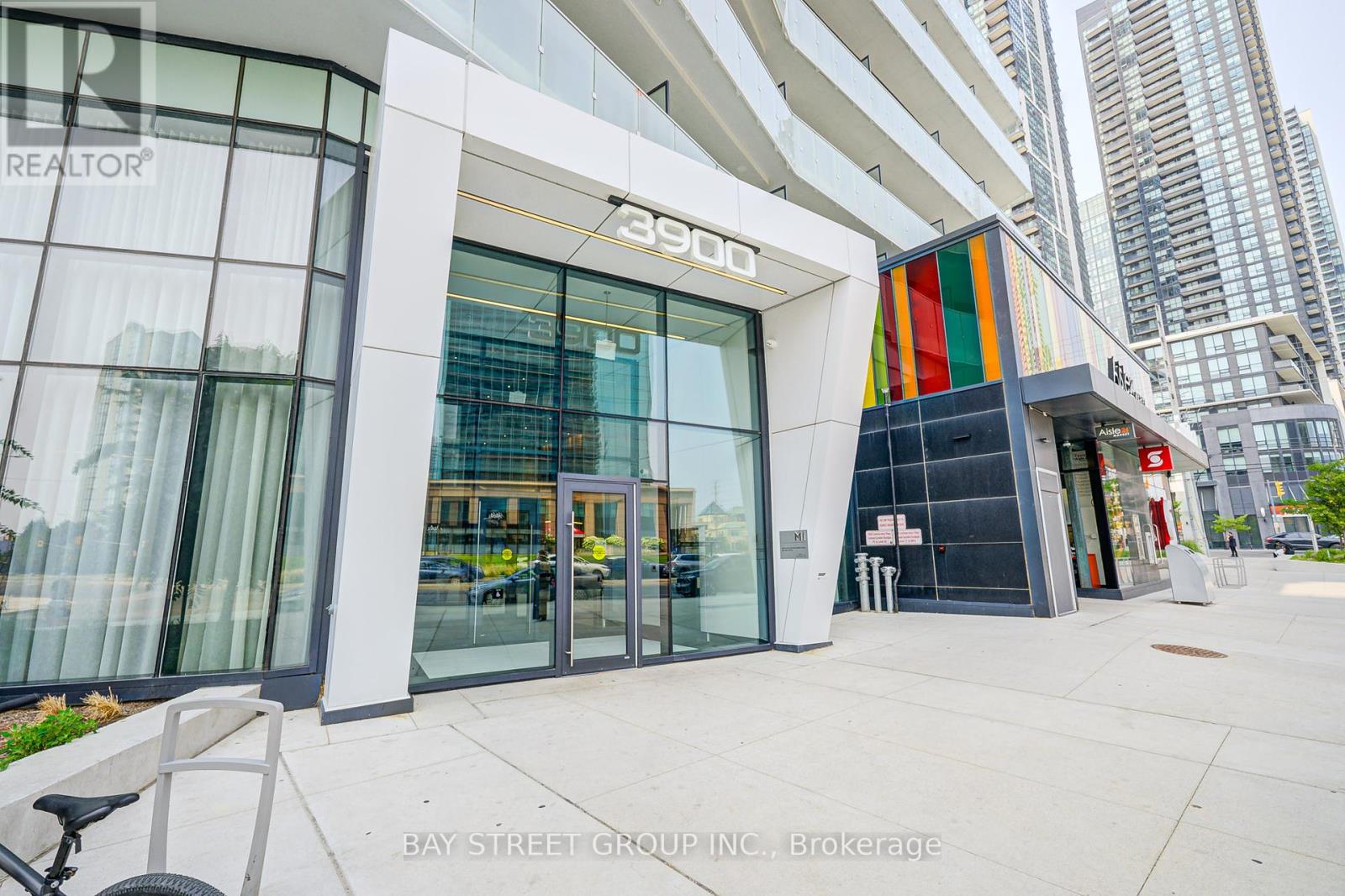3207 3900 Confederation Parkway