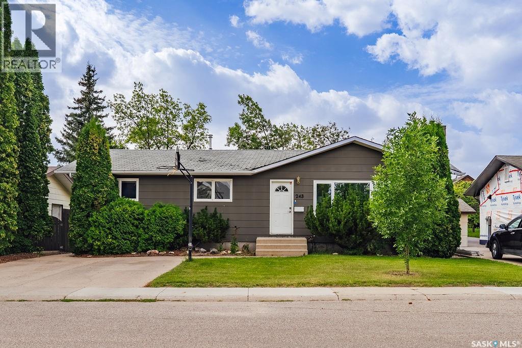 243 Roborecki Crescent