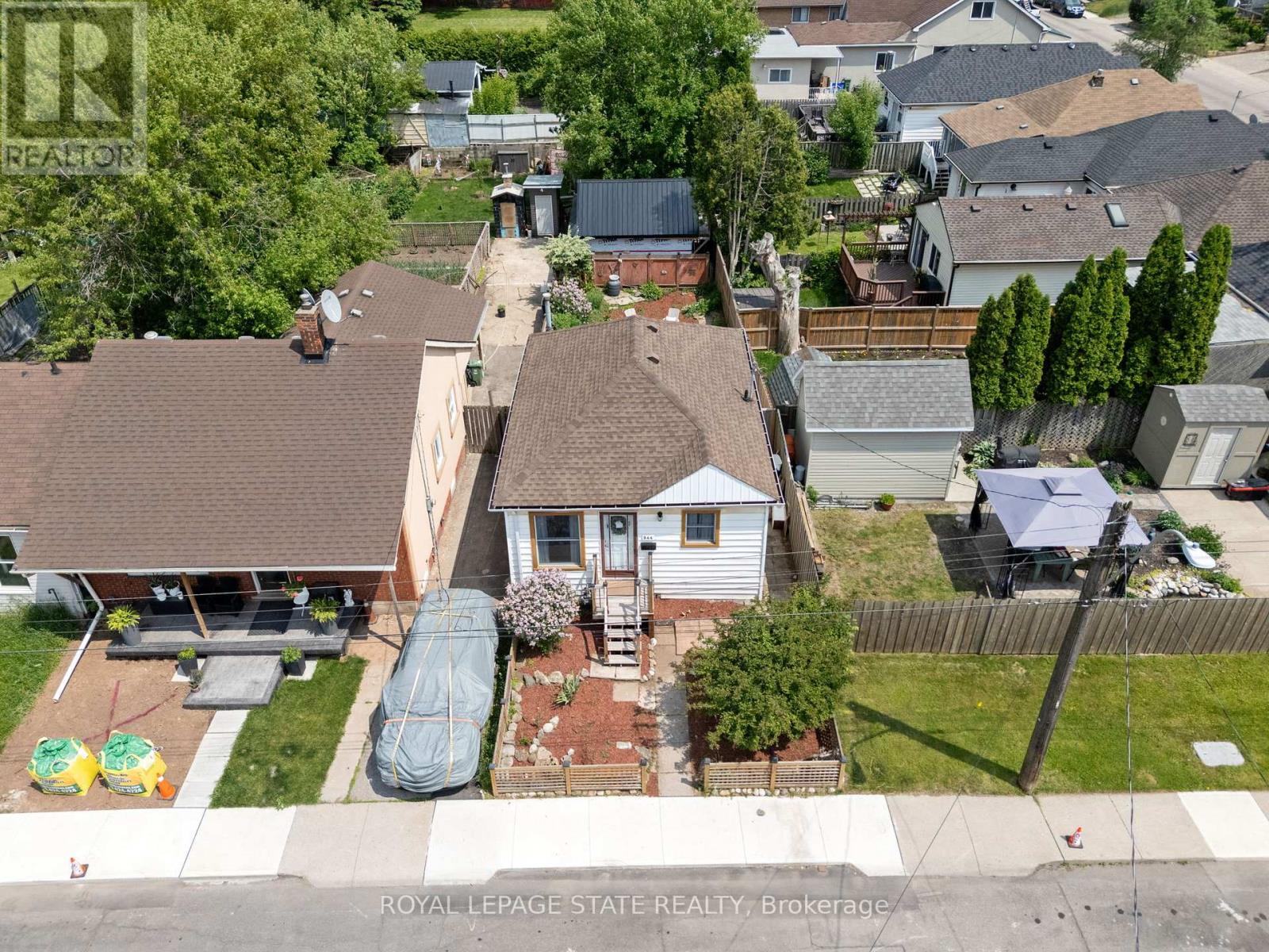 544 Mary Street