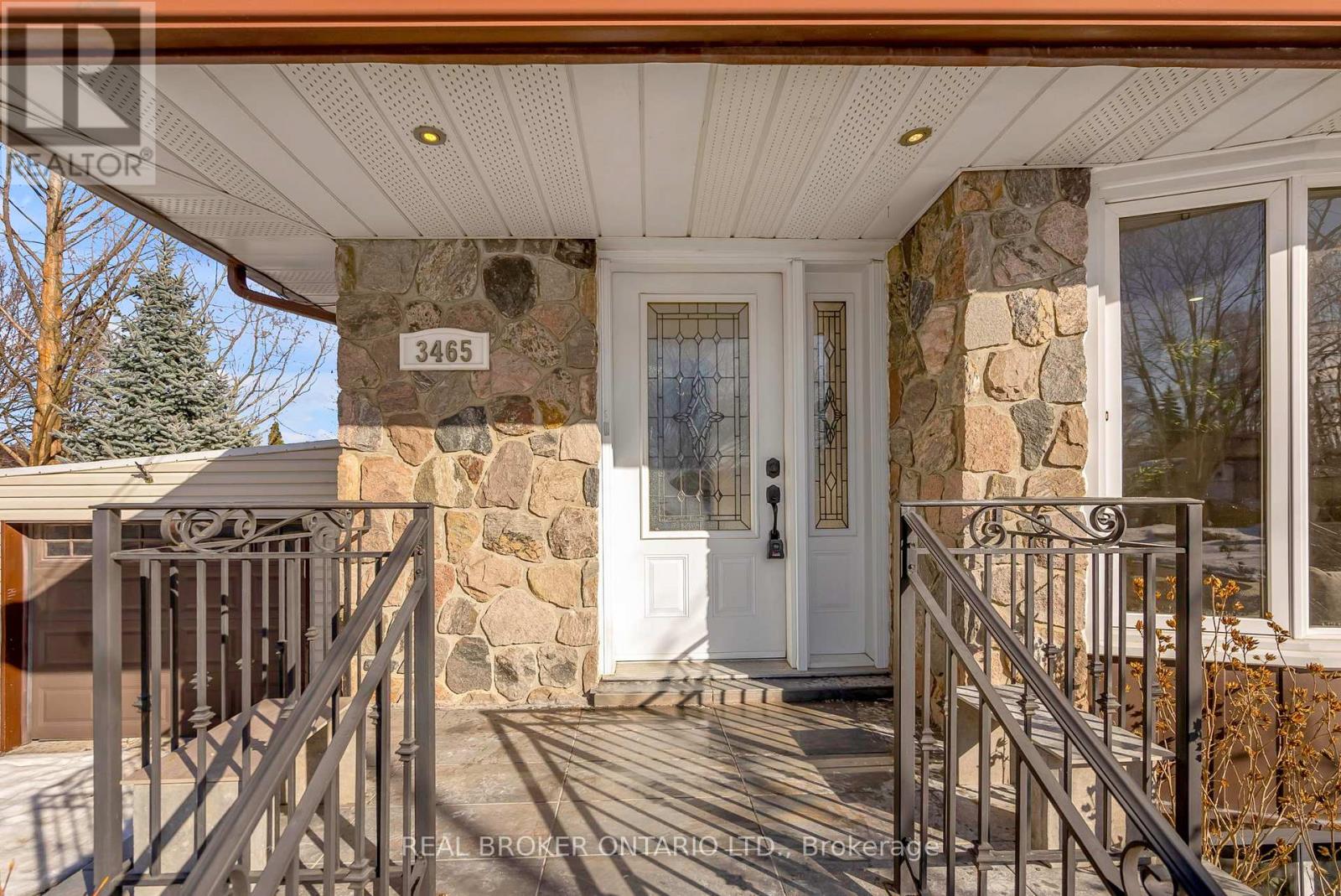 3465 Orion Crescent
