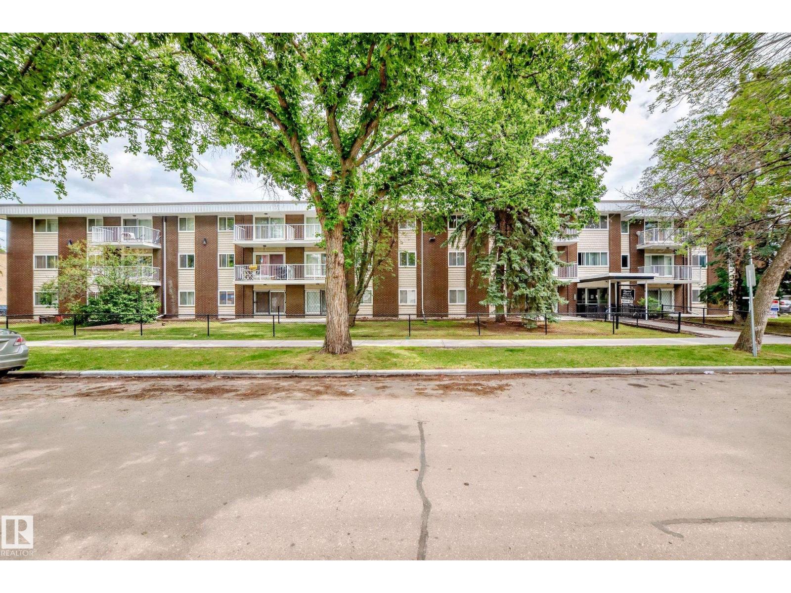 111 10835 114 St Nw