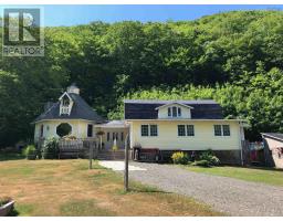 Dining room - 3719 West Big Intervale Road, Margaree Valley, NS B0E2C0 Photo 3