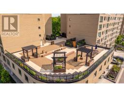 Kitchen - 511 326 Major Mackenzie Drive E, Richmond Hill, ON L4C8T4 Photo 3