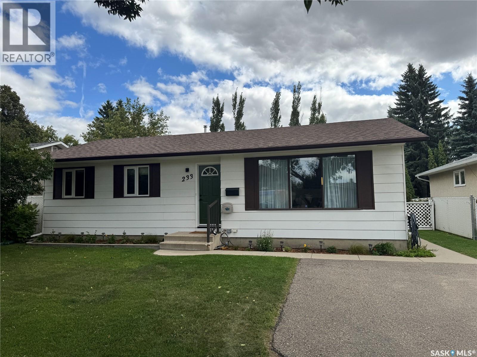 233 Assiniboine Drive