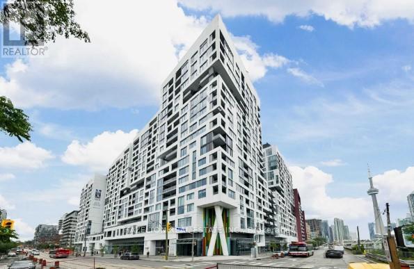 212 27 Bathurst Street