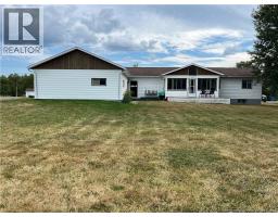 Living room - 1147 Rue Fondateurs, Paquetville, NB E8R1B3 Photo 4