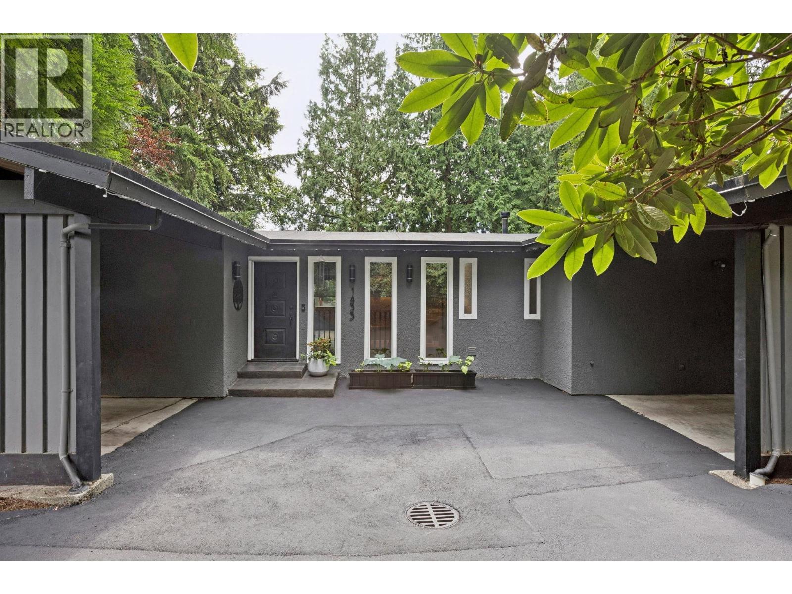 1433 Mcnair Drive