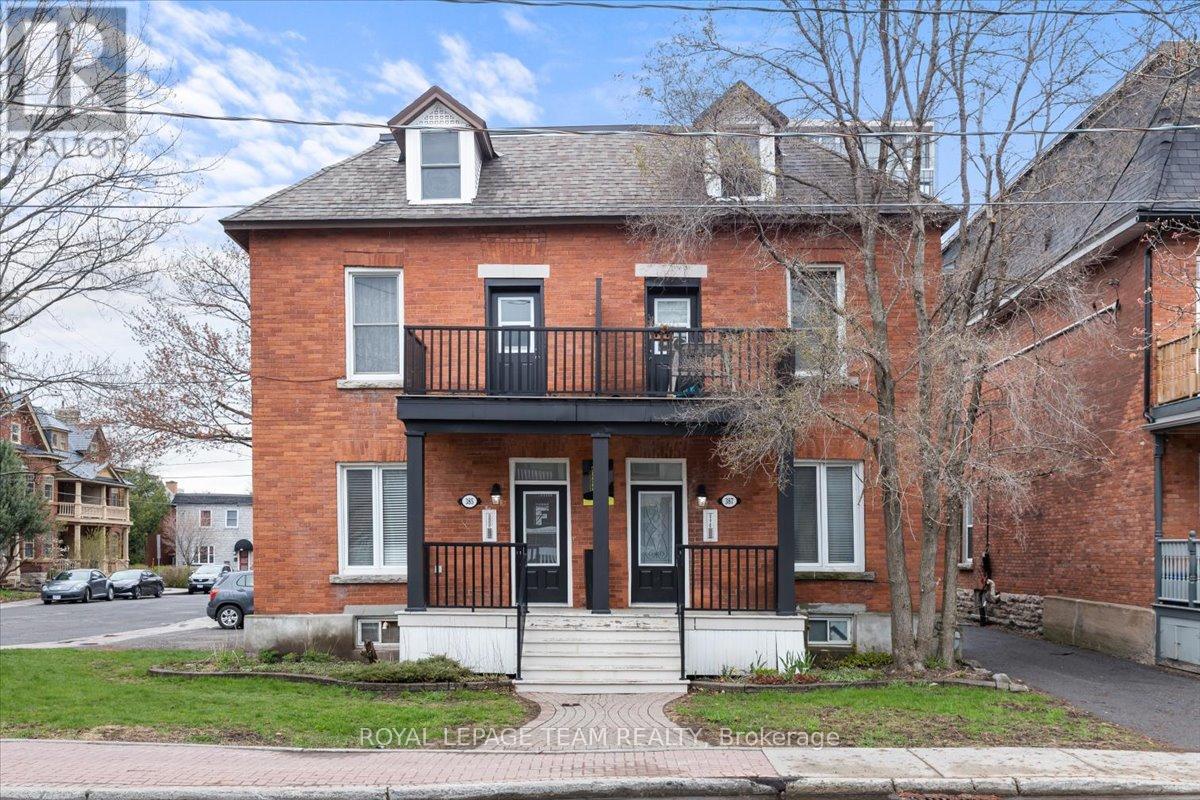 385 Daly Avenue