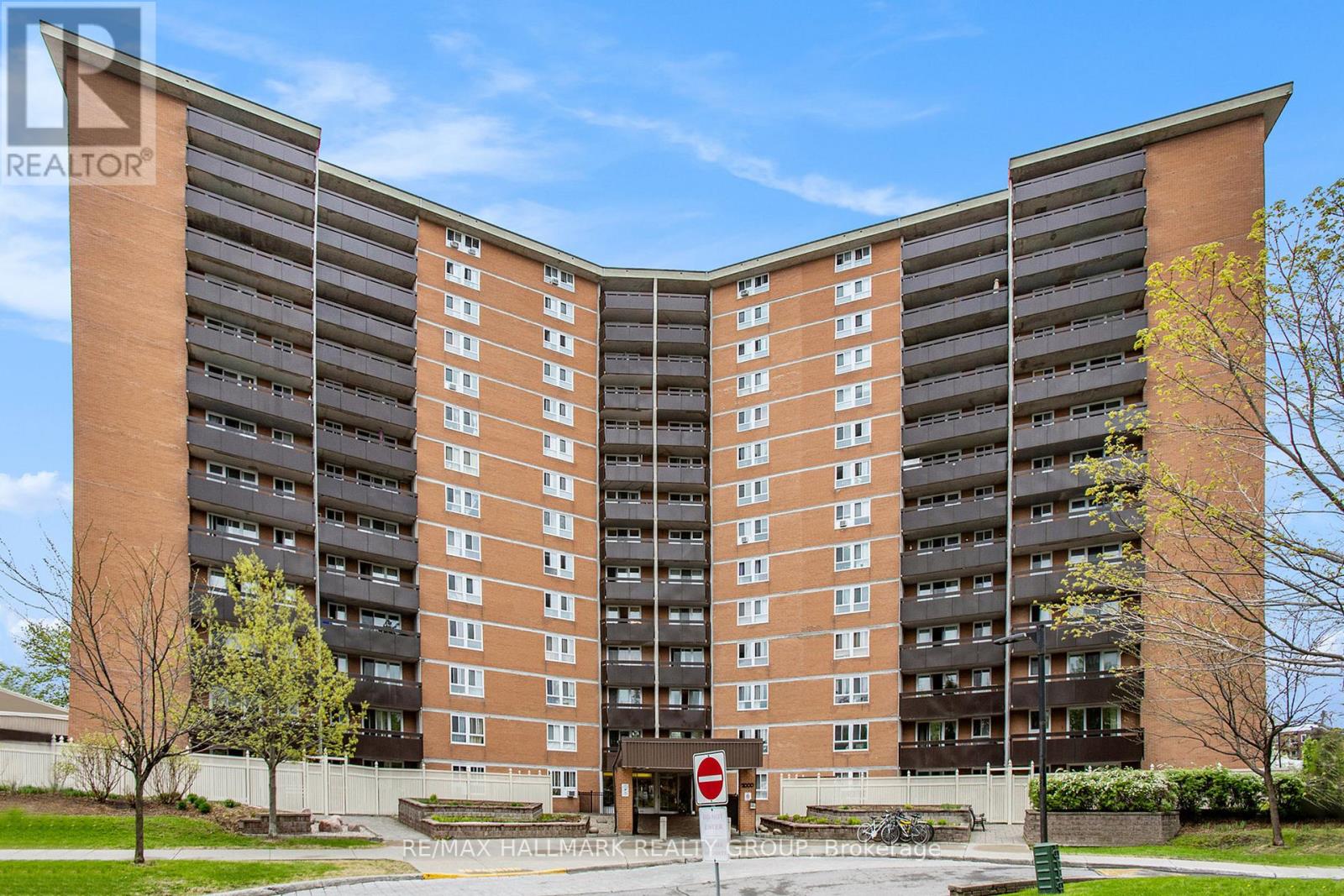 1508 2000 Jasmine Crescent