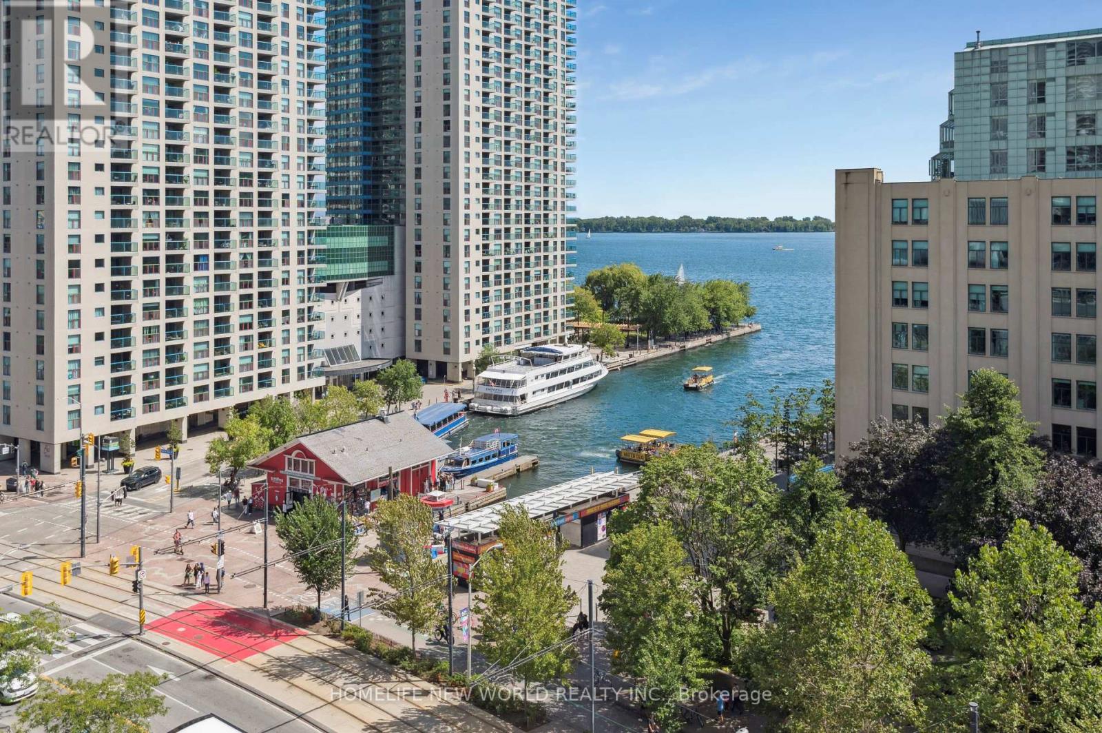 903 208 Queens Quay W