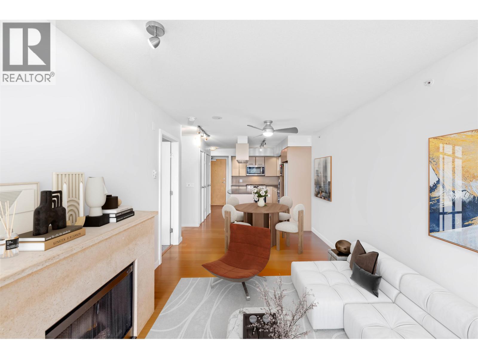 602 683 W Victoria Park