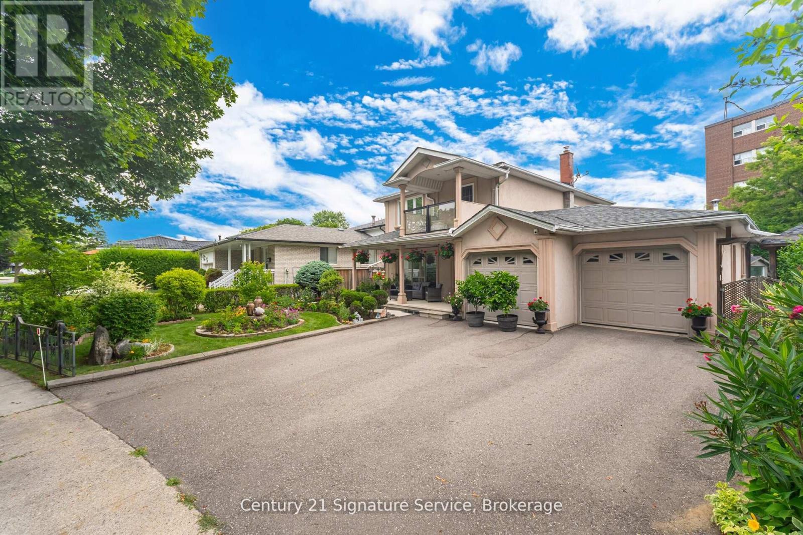 512 Selsey Drive