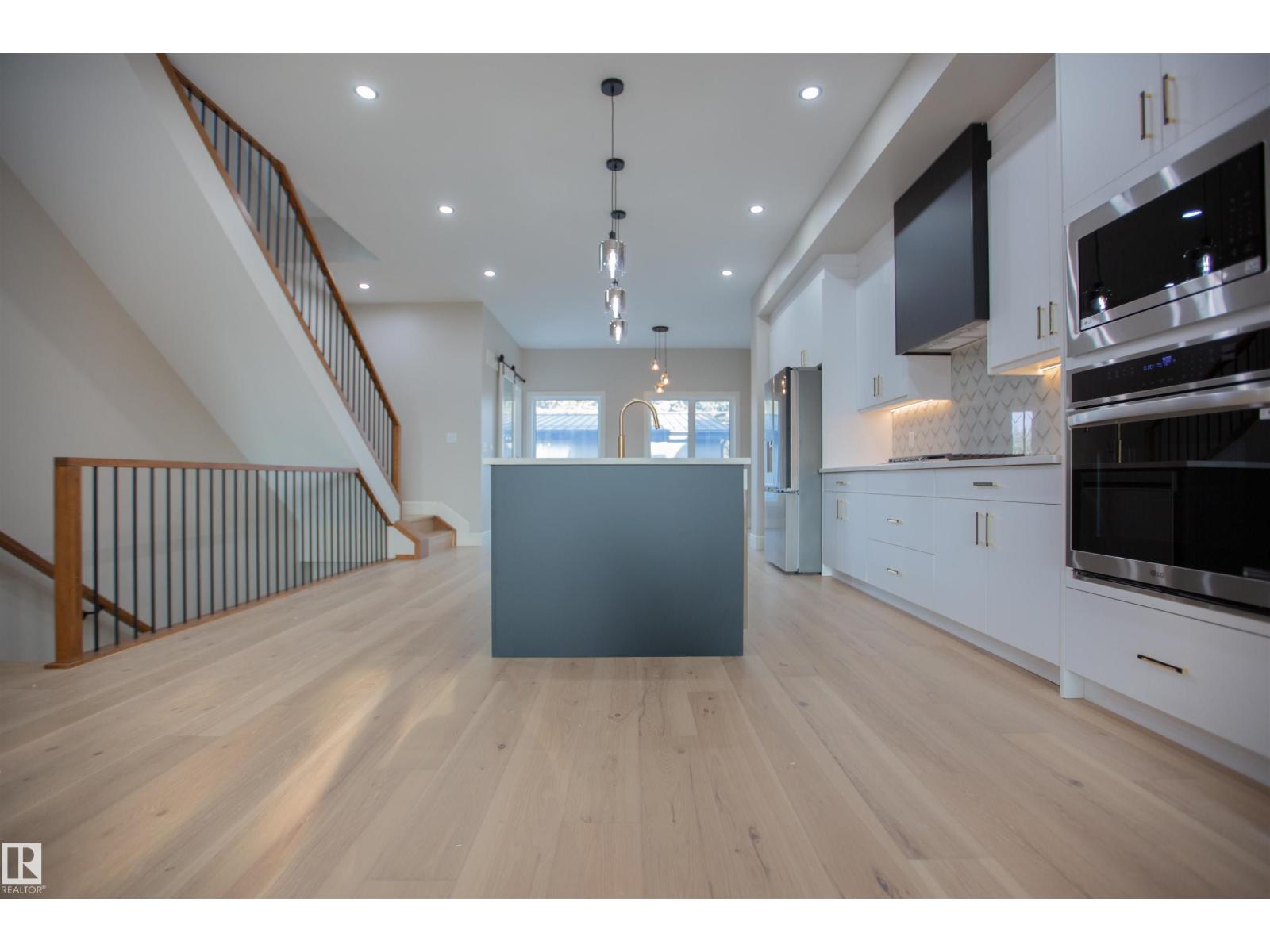9127 143 St Nw