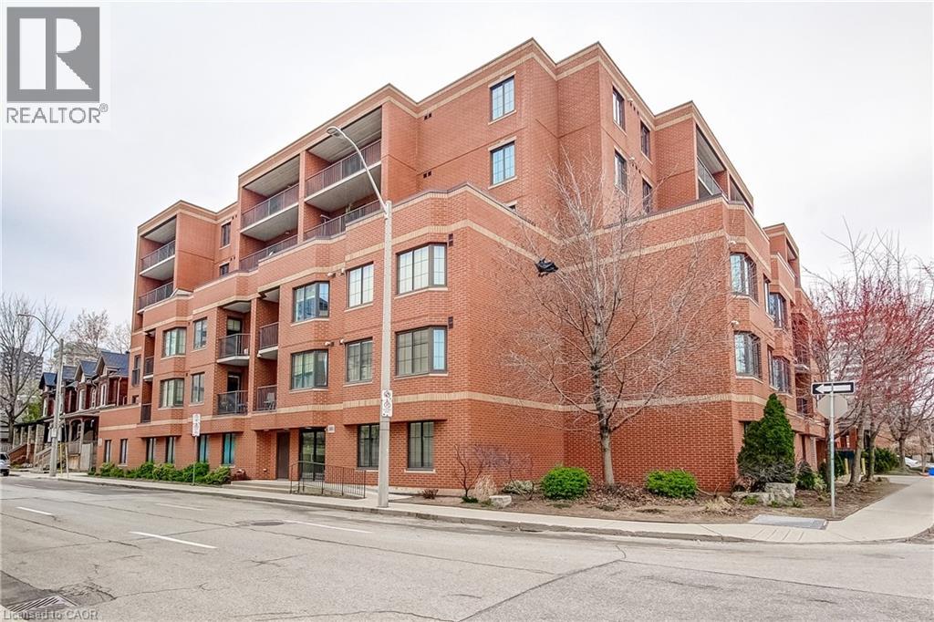 47 Caroline Street N Unit 404