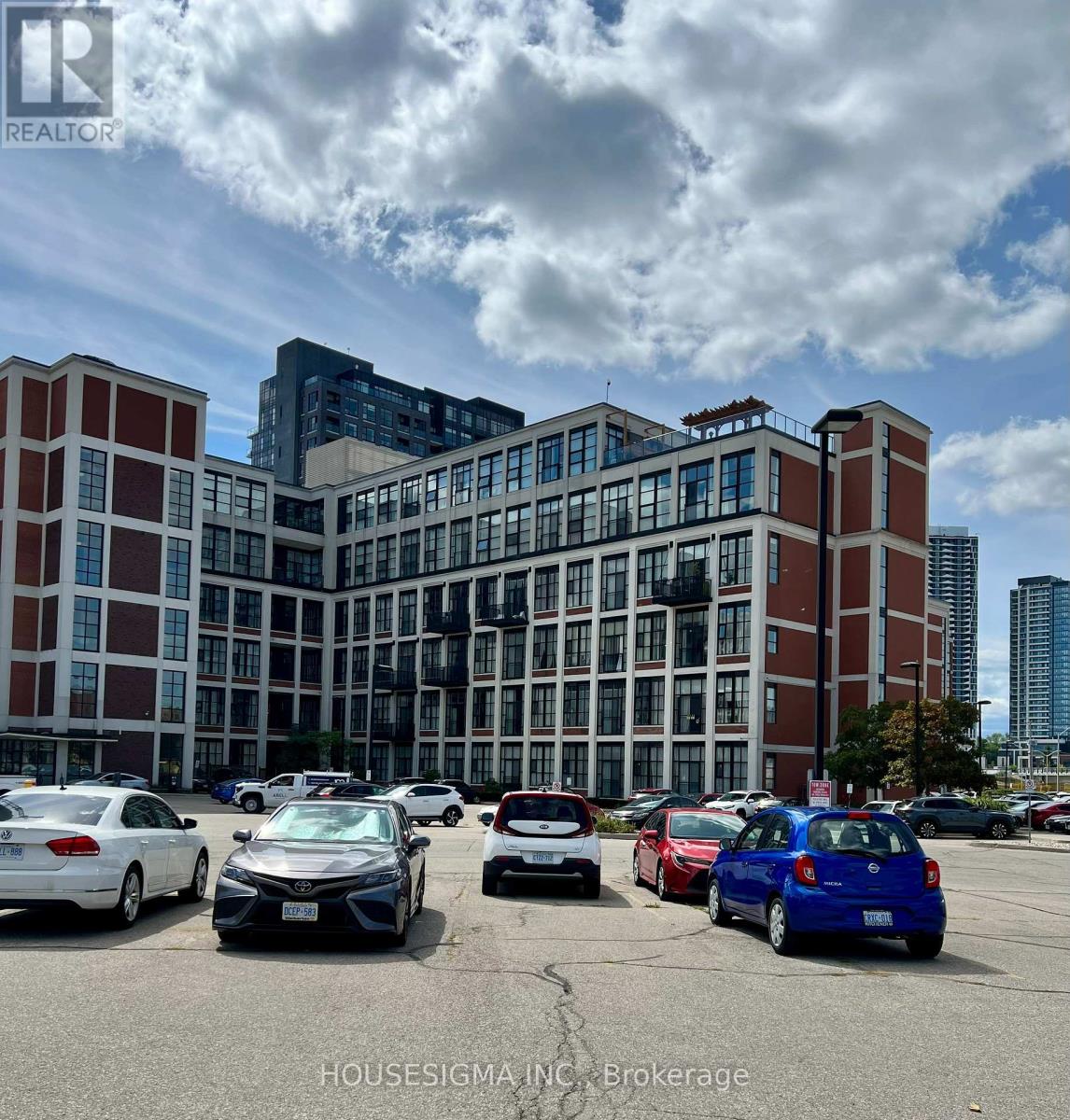 109 404 King Street West Street W