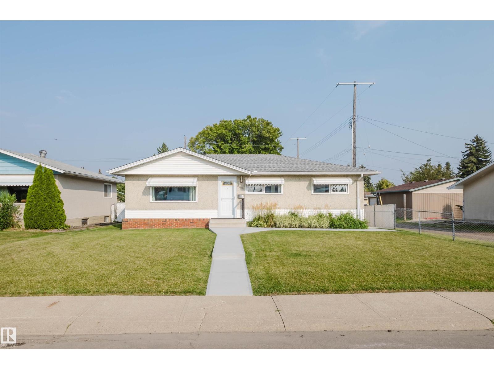 8607 73 St Nw