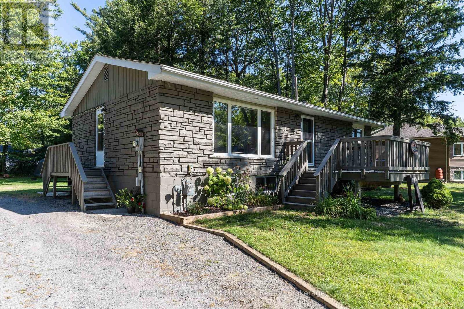 15 Douglas Drive