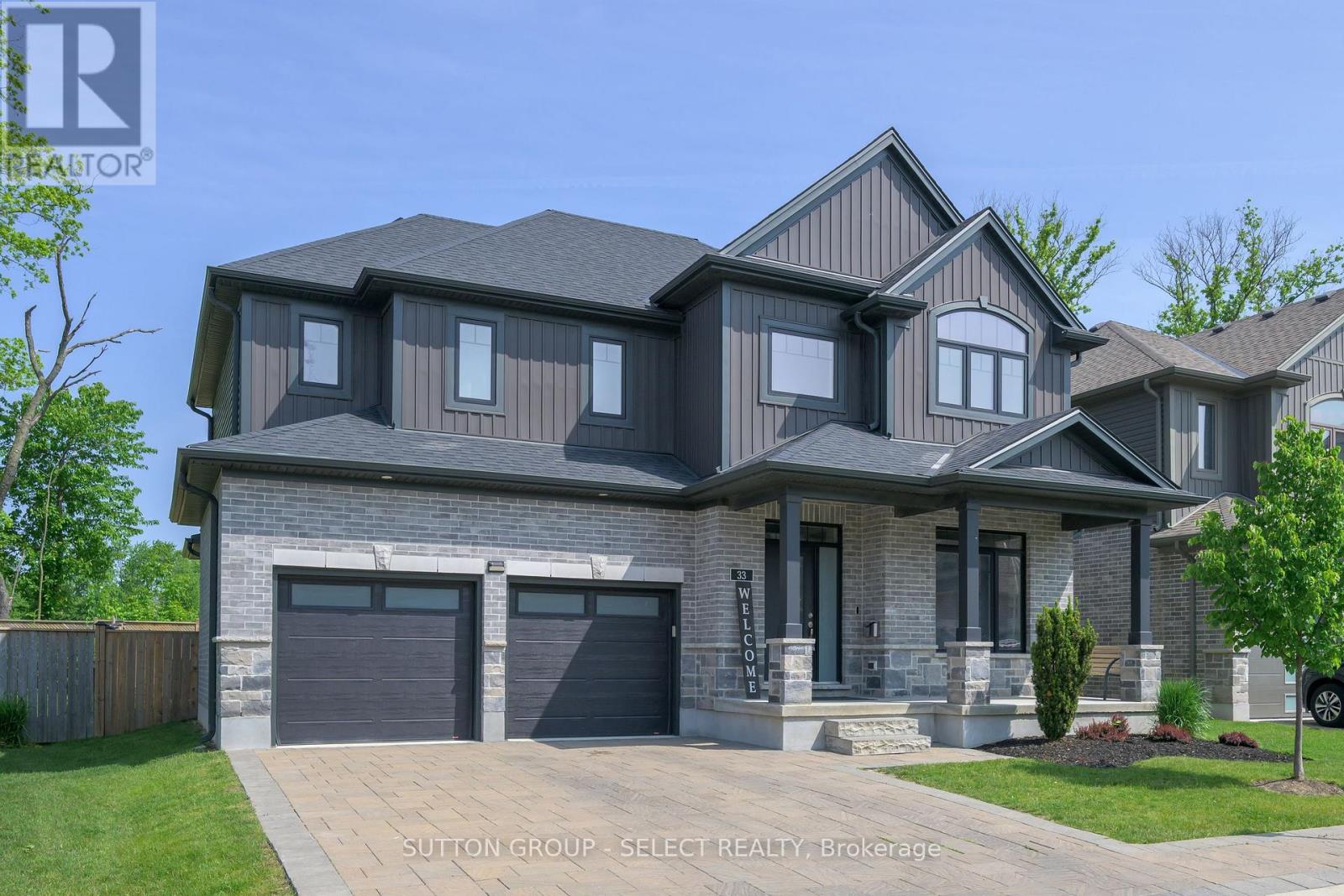 33 1061 Eagletrace Drive