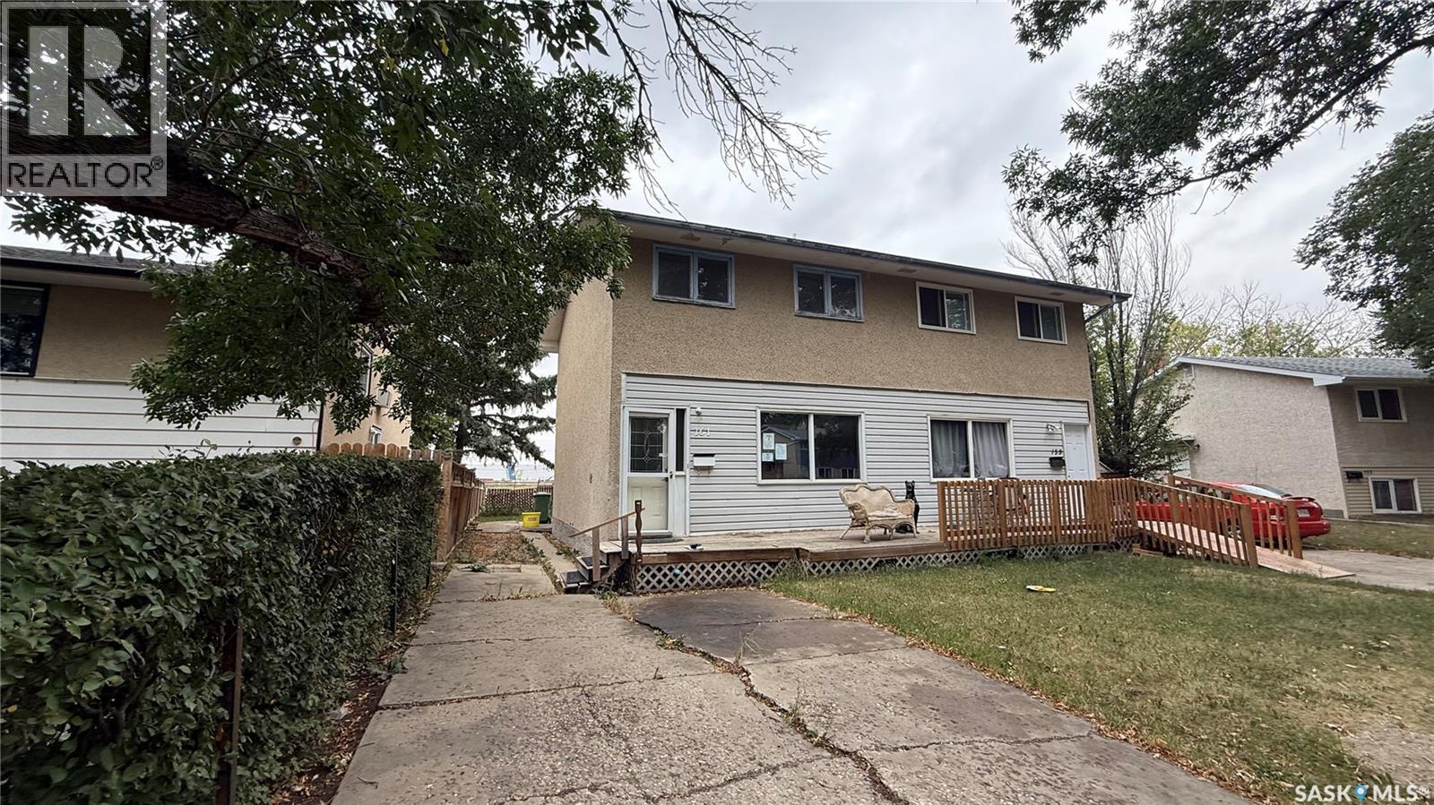 161 161 Rothwell Crescent