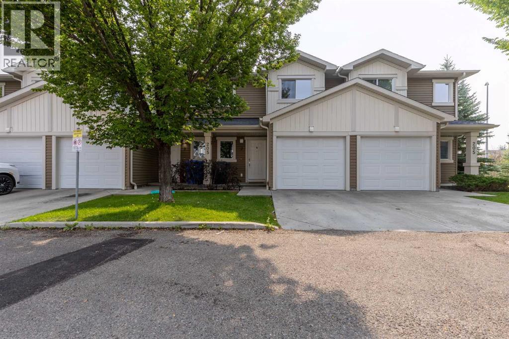 2 205 Silkstone Road W