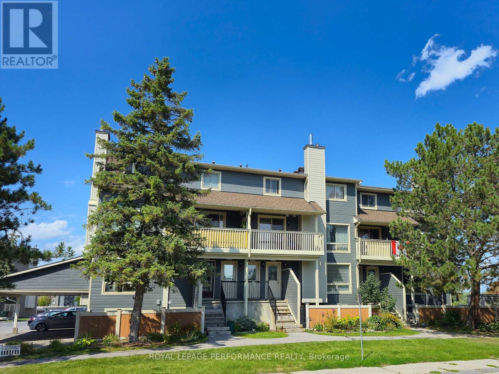 44 A 802 St Andre Drive