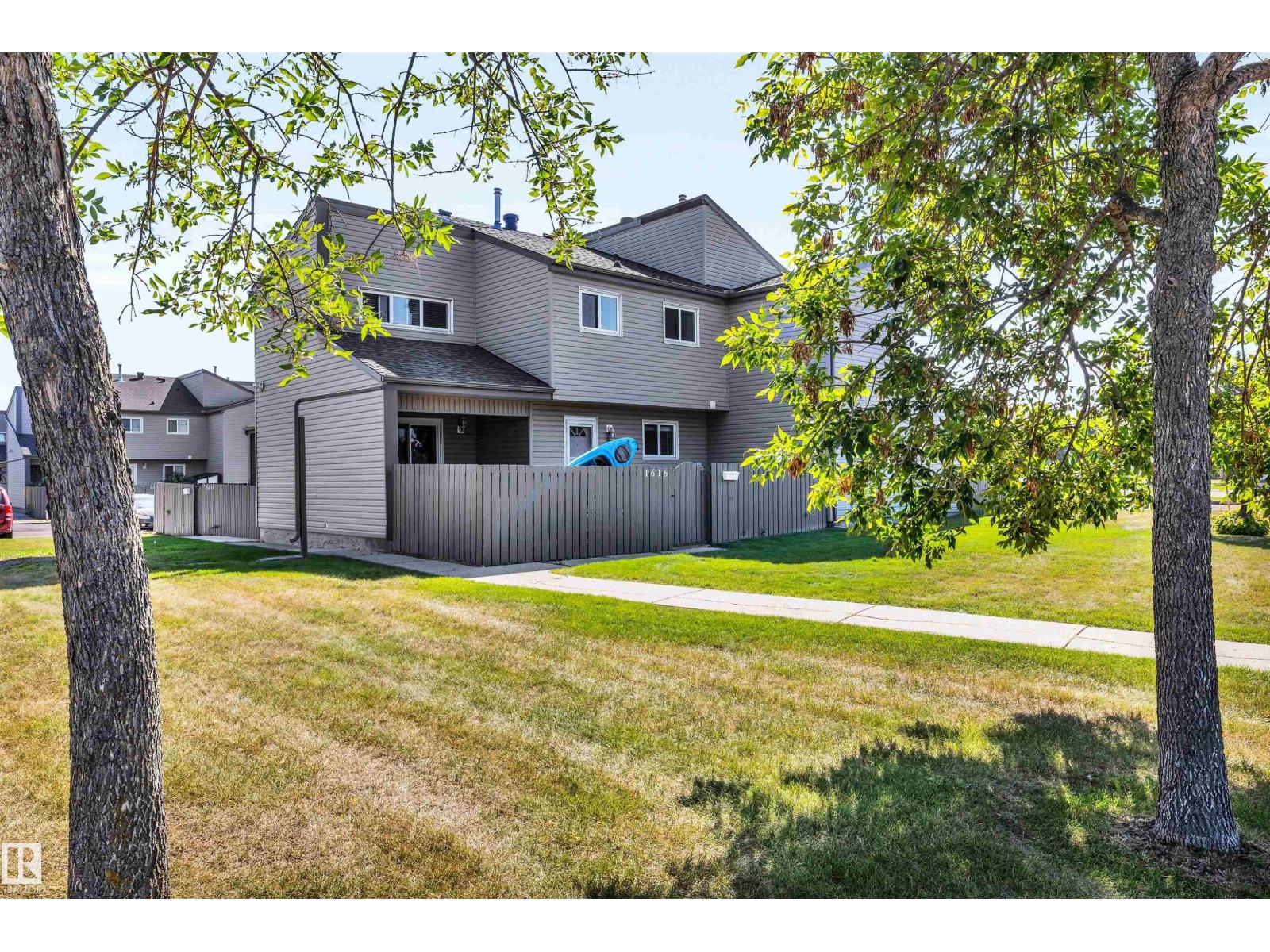 1616 Lakewood Rd W Nw