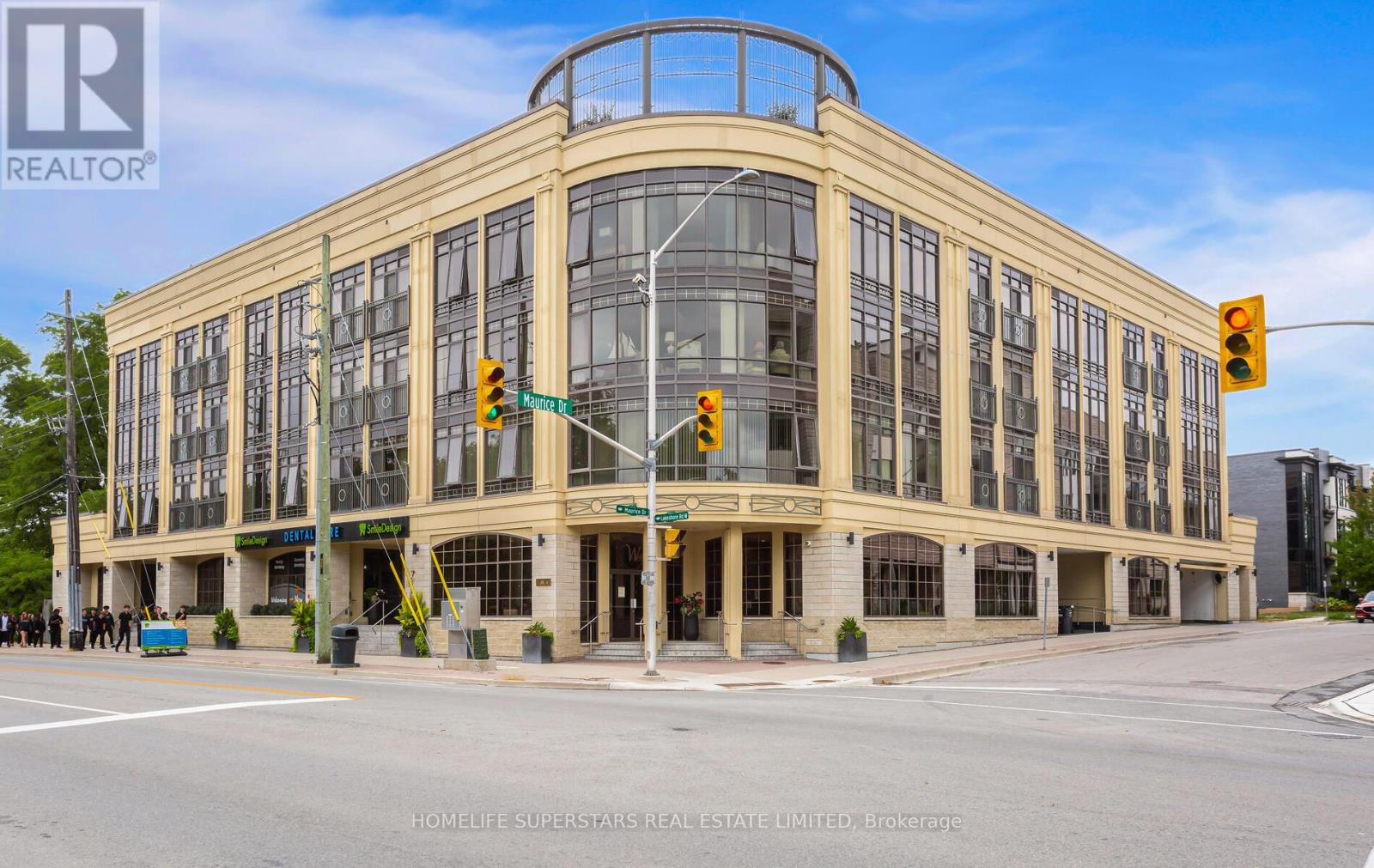 302 205 Lakeshore Road W