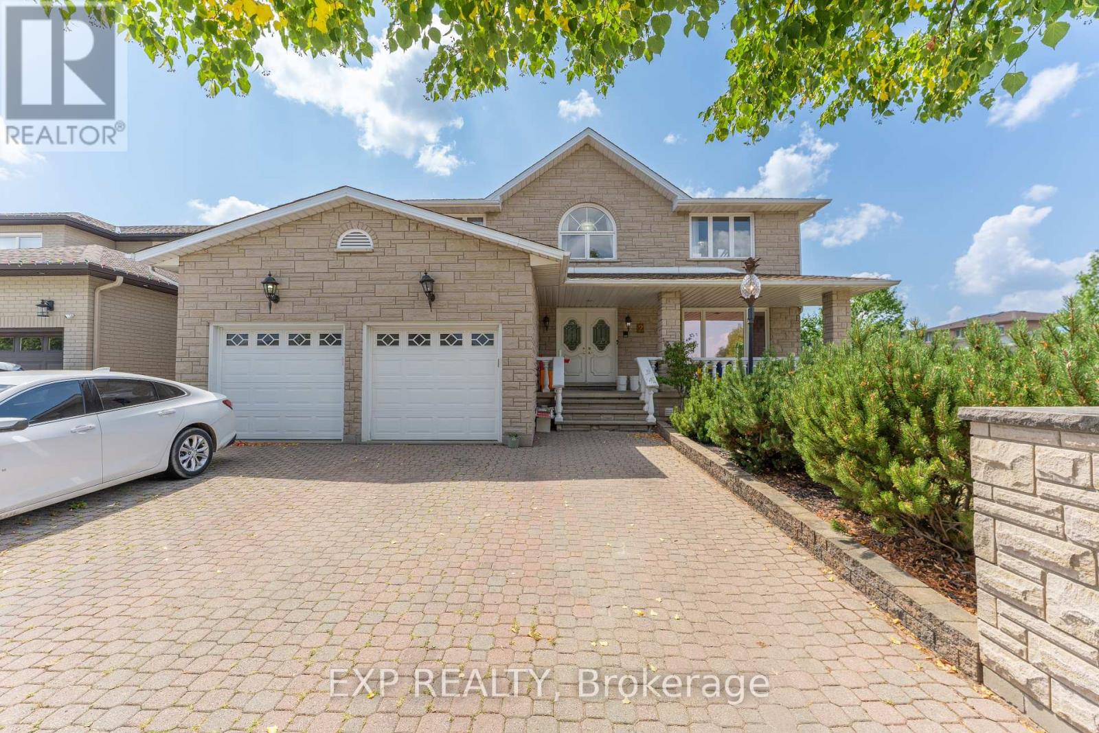 2 Glencrest Avenue