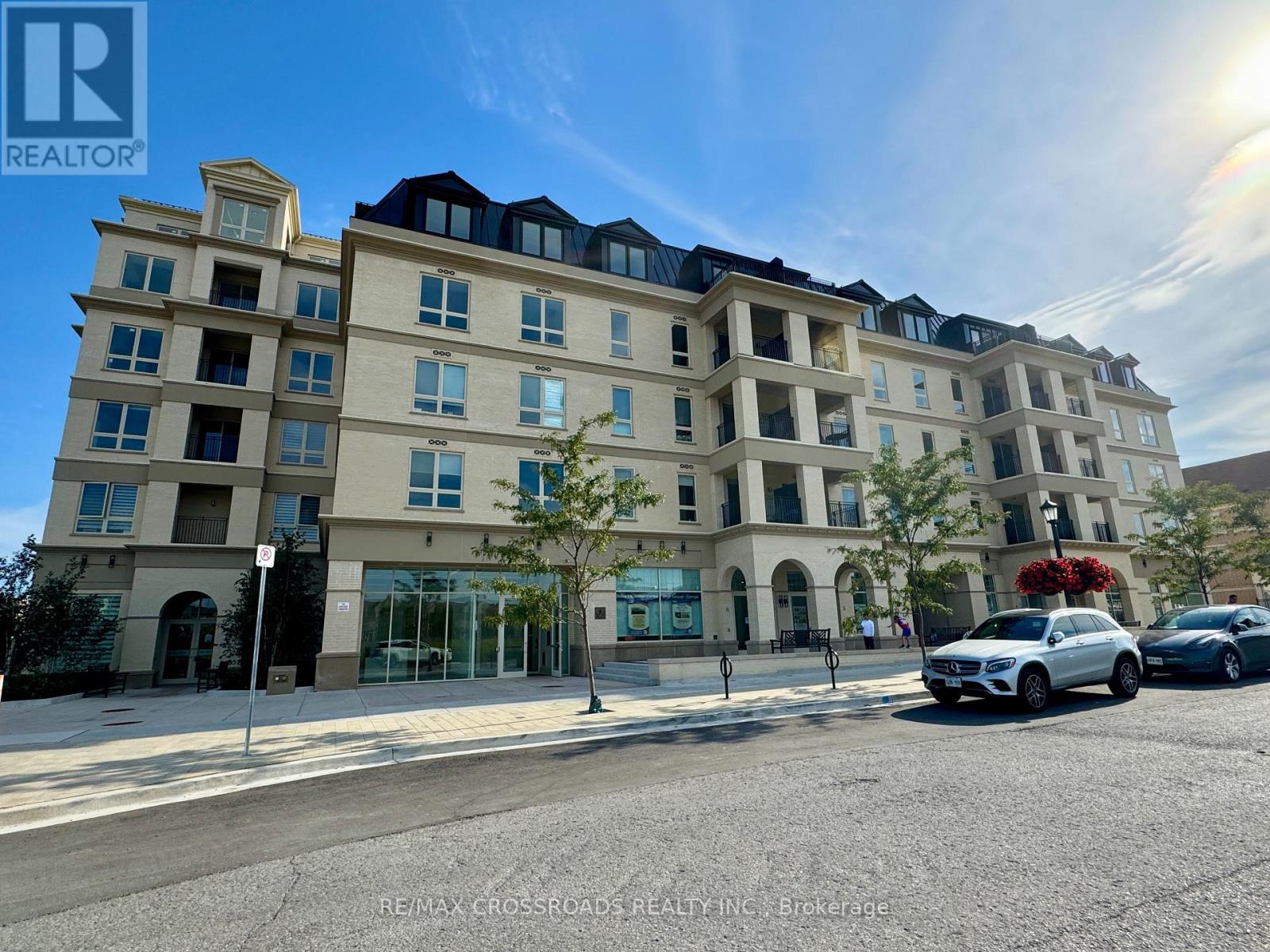 239 101 Cathedral High Street