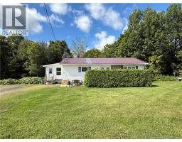 Living room - 686 California Settlement Road, California Settlement, NB E3Z1X3 Photo 2
