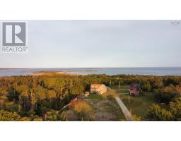 47 Paces Lane, Image 2