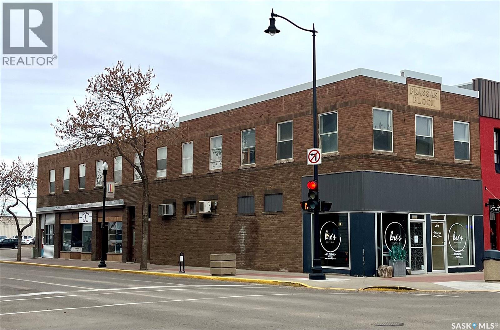 102 Central Avenue N