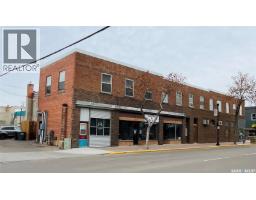 102 Central Avenue N, Image 2