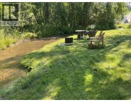 Living room - 37639 Upper Fraser Road, Upper Fraser, BC V0J3M0 Photo 3