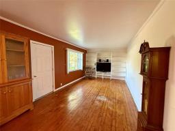 Porch - 295 2nd Avenue, Minitonas, MB R0L1G0 Photo 4