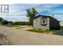 Bedroom 2 - 4587 Rebecca Lane, Lincoln, ON L0R1B1 Photo 5