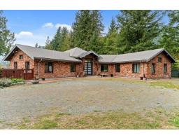 Kitchen - 1185 Columbia Valley Road Columbia Valley, Columbia Valley, BC V2R4X6 Photo 3