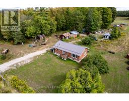 Living room - 6989 Con B C Road, Ramara, ON L3V0K7 Photo 2