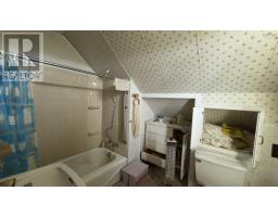 Laundry room - 2259 Highway 334, Upper Wedgeport, NS B0W1B0 Photo 5