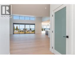 Bathroom - 10928 Grandview Rd, Saltair, BC V9G1Z7 Photo 2