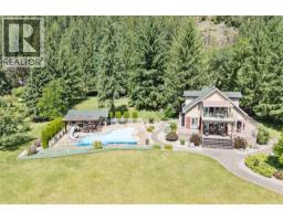 Utility room - 33 Old Town Road, Sicamous, BC V0E2V4 Photo 4