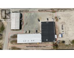 6 To 12 Koval St, Pickle Lake, ON P0V3A0 Photo 3