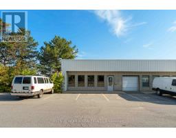 A 1 2285 St Laurent Boulevard, Image 2