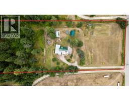 Family room - 6551 40 Street Nw, Salmon Arm, BC V1E3A5 Photo 3