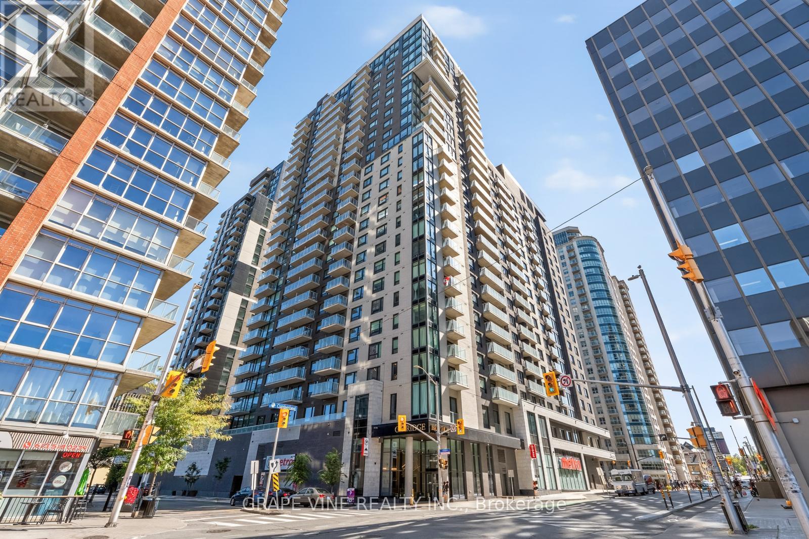 601 180 George Street