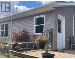 Eat in kitchen - 35 Harbour Road, St Margarets, PE C0A2B0 Photo 3